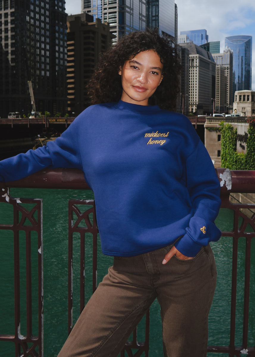 Midwest Honey Script Sweatshirt – Alice & Wonder