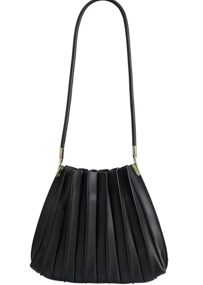 Carrie Medium Shoulder Bag - Black