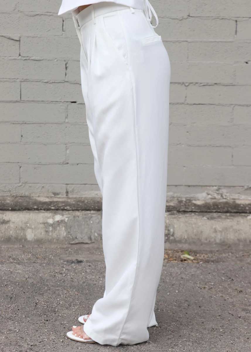 Petite Hailey Flare Pants White – Crown Forever