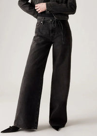 Levi's XL Straight Jeans - Influential Lady