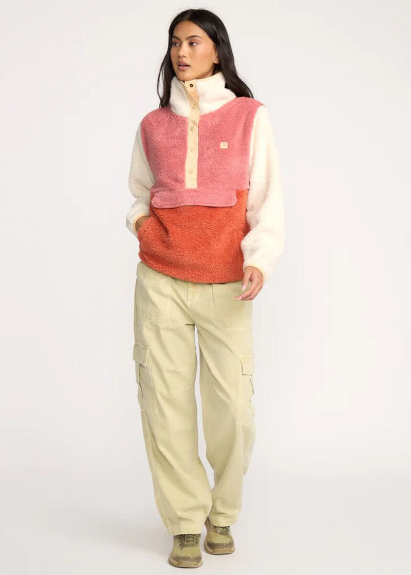 Switchback Fleece Pullover - Kiss The Earth