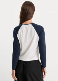The Long Sleeve Raglan Tee - Chalk