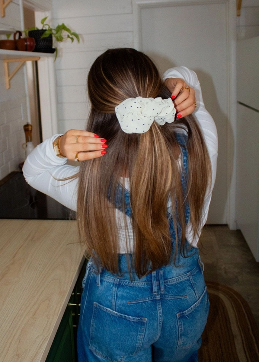 Jumbo Spotted Scrunchie - Black & White