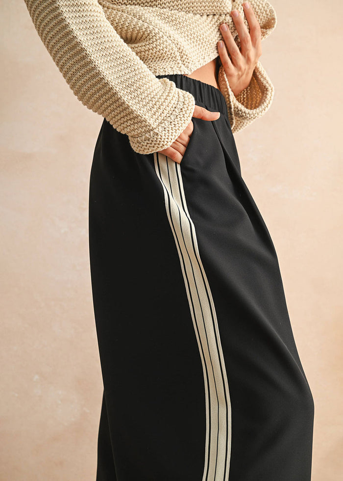 Wrenley Stripe Panel Pant - Black