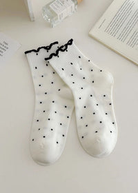 Polka Dot Contrast Ruffle Mid-Calf Socks - White