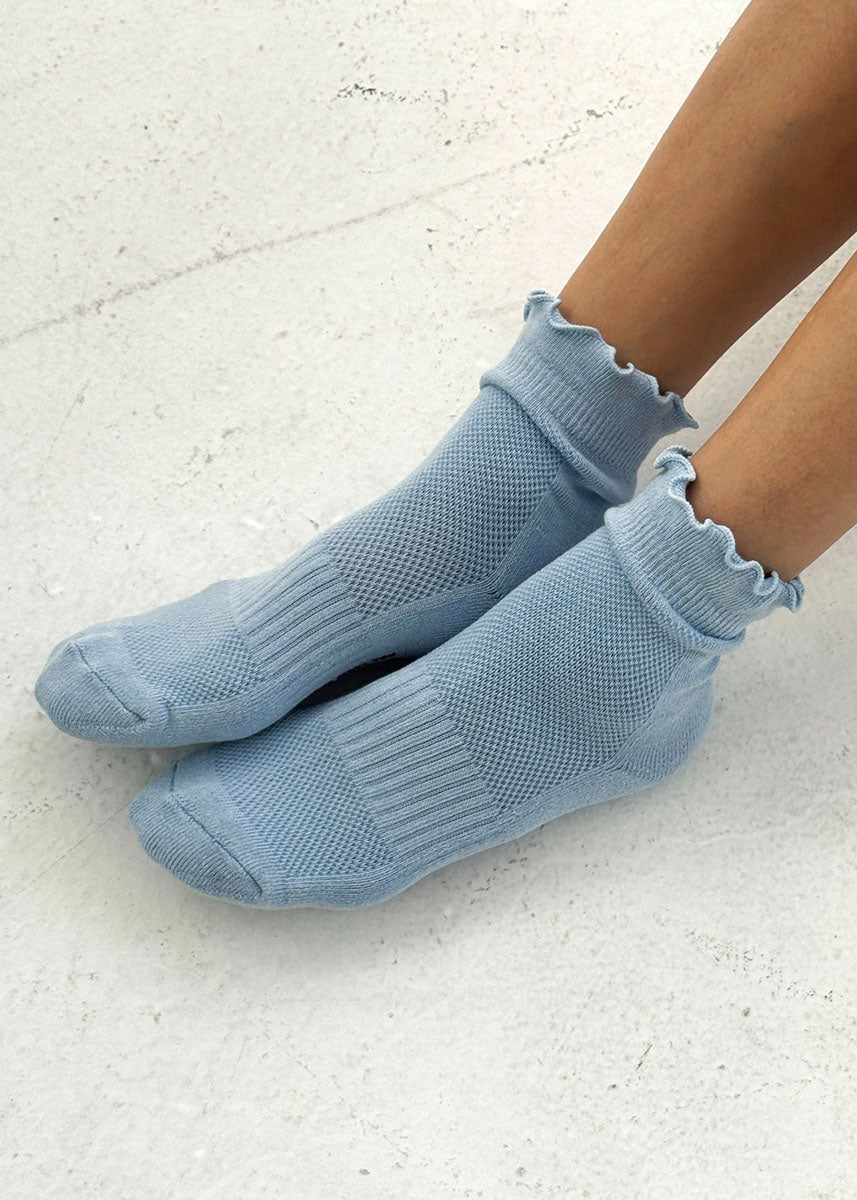Ruffled Hugger Crew Socks - Periwinkle & Red