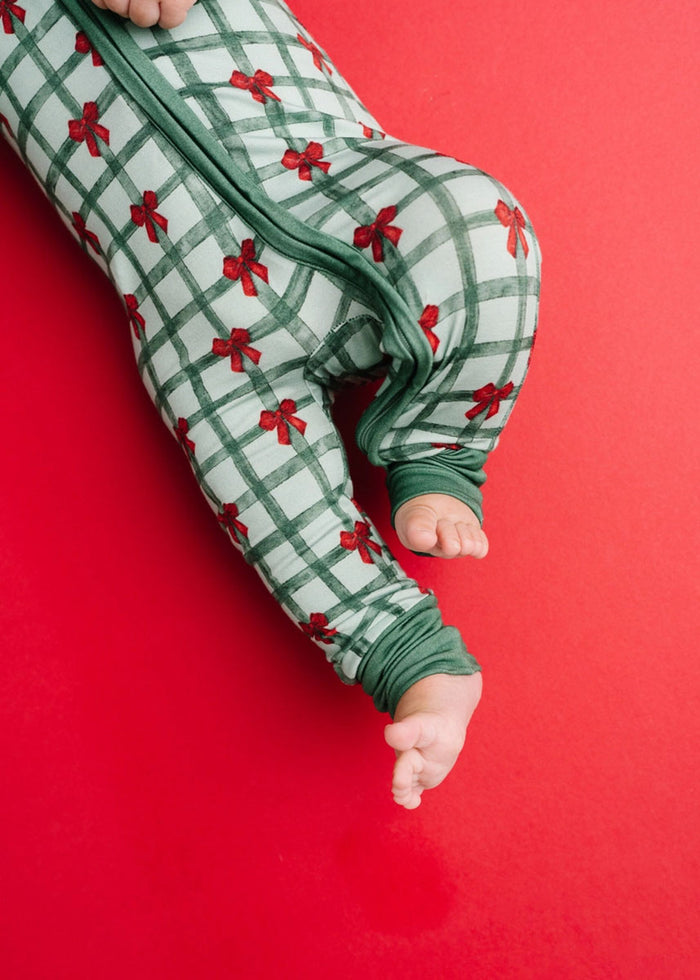 Bamboo Fold-Over Zipper Footie - Gift Wrapped