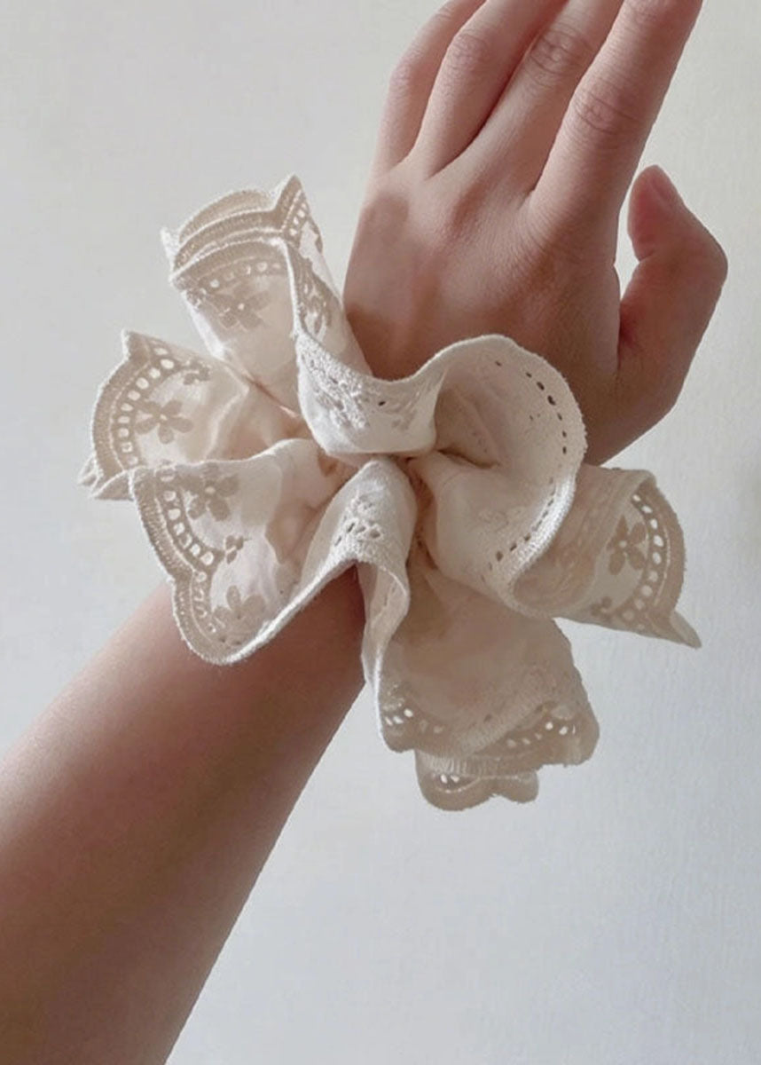 Eyelet Scrunchie - White