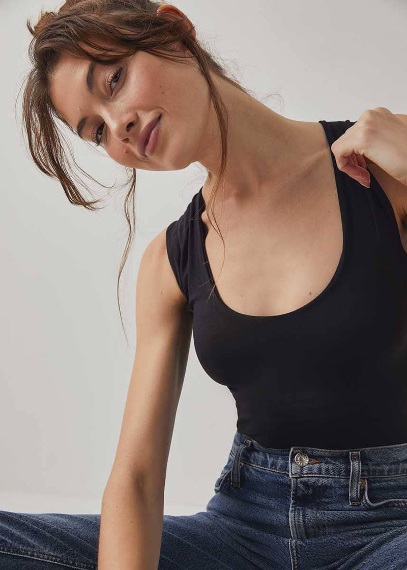 Clean Lines Muscle Cami - Black
