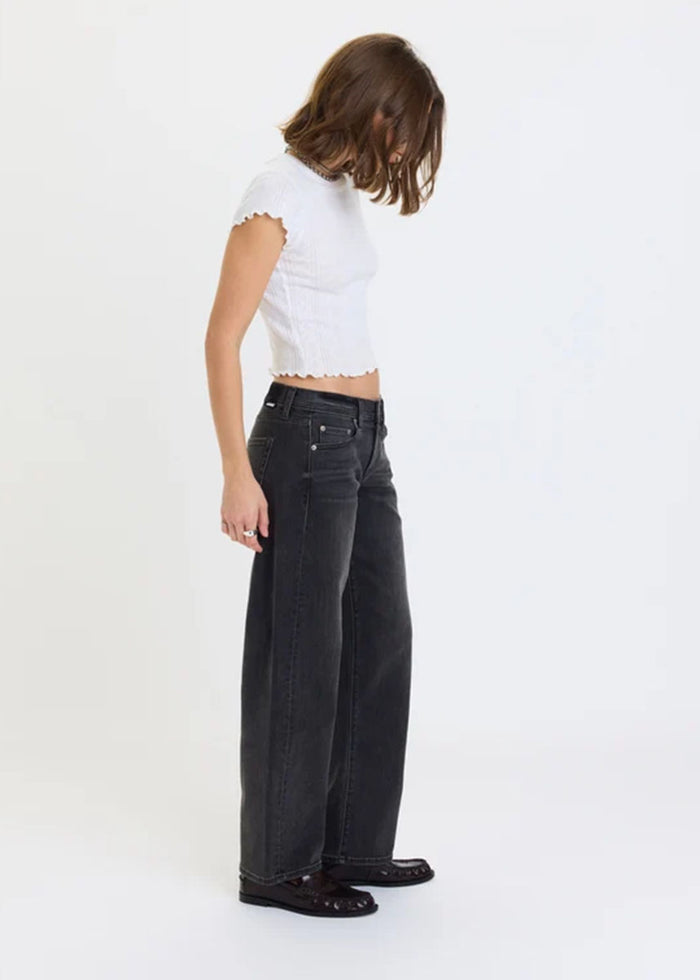 Replay Low-Rise V-Waist Soft Barrel - Motion