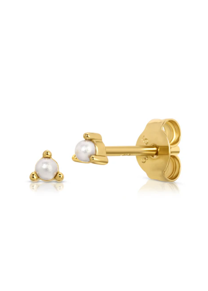 Fabulous Pearl Stud Earrings