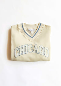 Chicago Boucle V-Neck Sweatshirt - Ivory