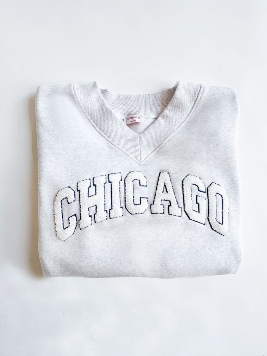 Chicago Boucle V-Neck Sweatshirt - Heather Grey