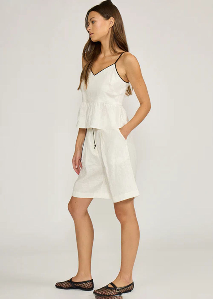 Lottie Relaxed Short - White & Black