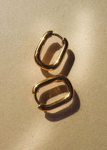 Chain Link Huggies - Gold