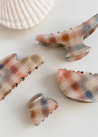 Classic Vintage Plaid Hair Claw