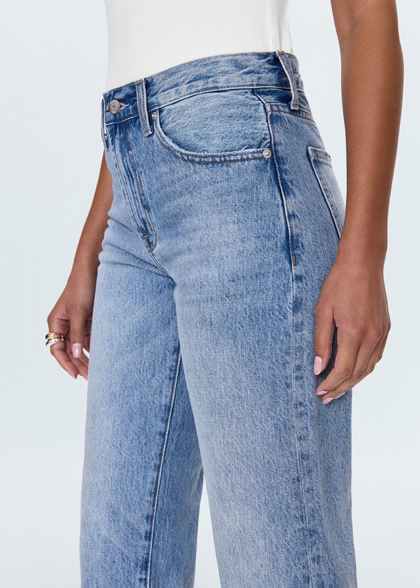 Lexi Mid Rise Bowed Straight - Bowie