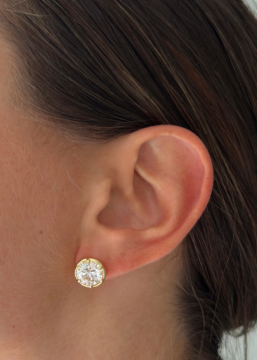 Classic Prong Studs - Gold
