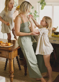 Amelie Linen Top - Avocado