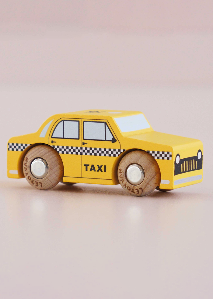 Trixie Wooden Taxi