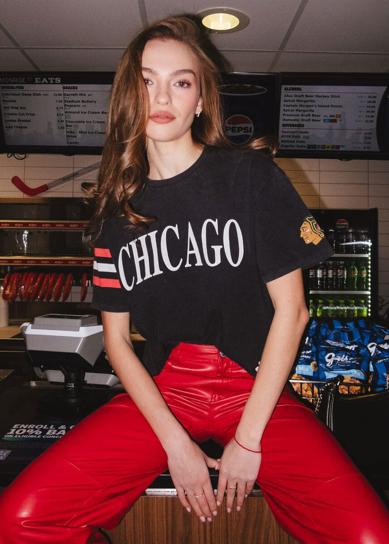 Blackhawks Boxy Crop Tee - Black
