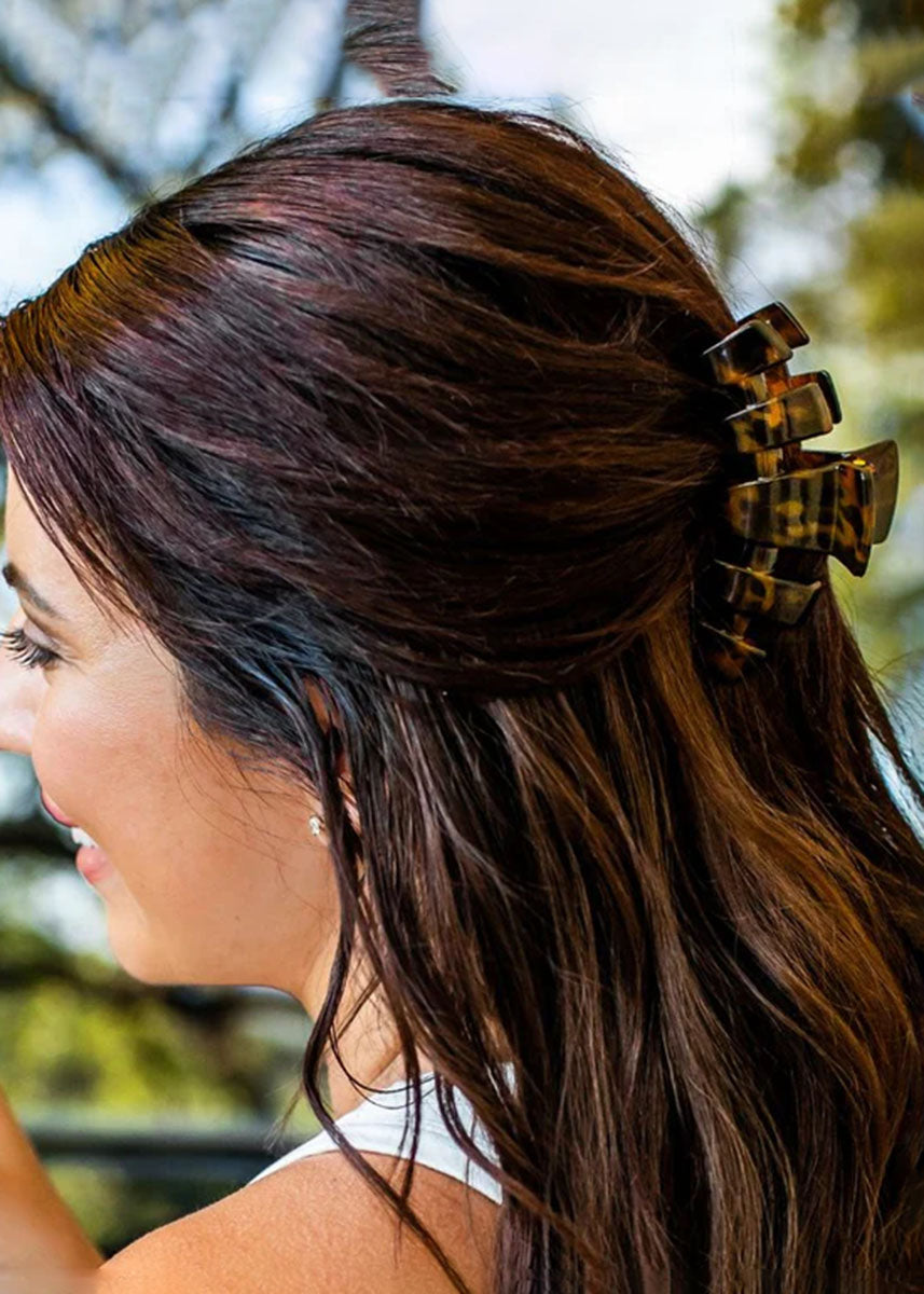 Classic Medium Claw Clip - Tortoise