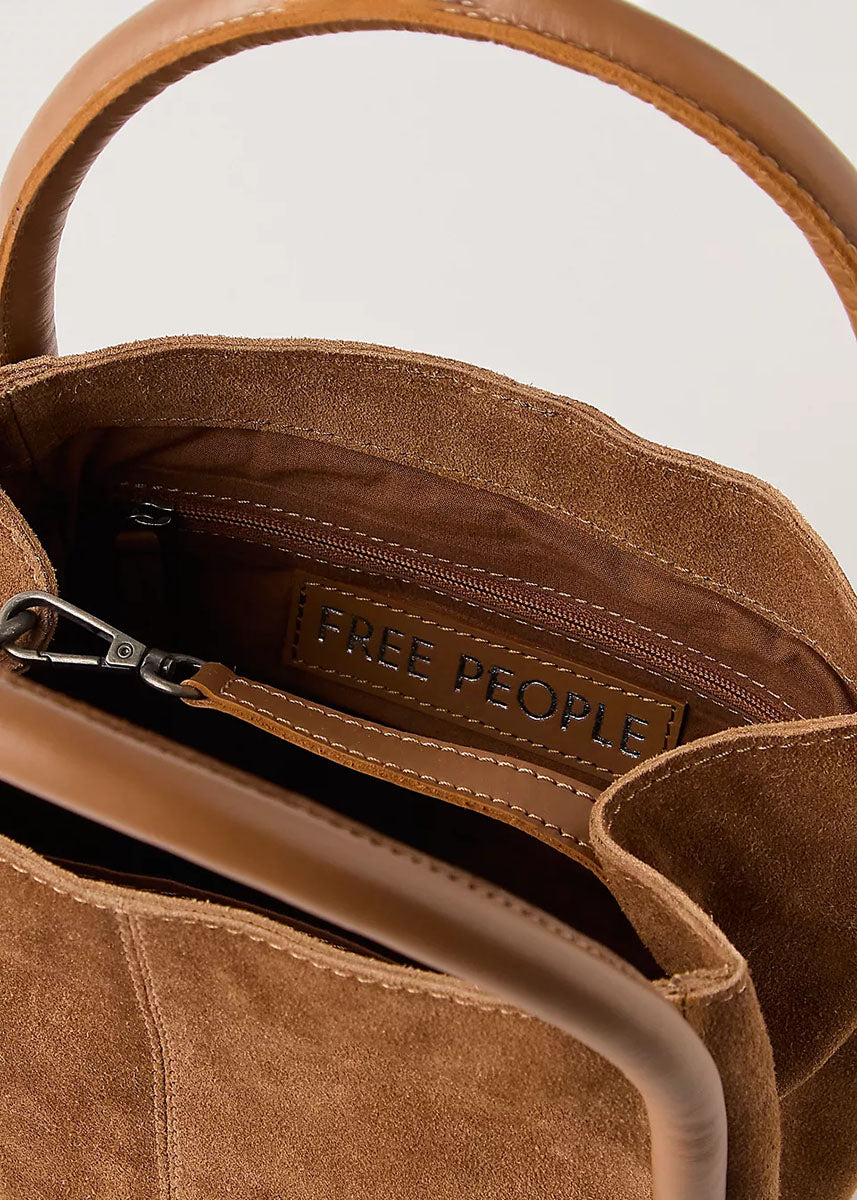 Barlow Bucket Bag - Cognac