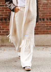 Mad Hatter Oversized Contrast Blanket Scarf - Feather & Ivory