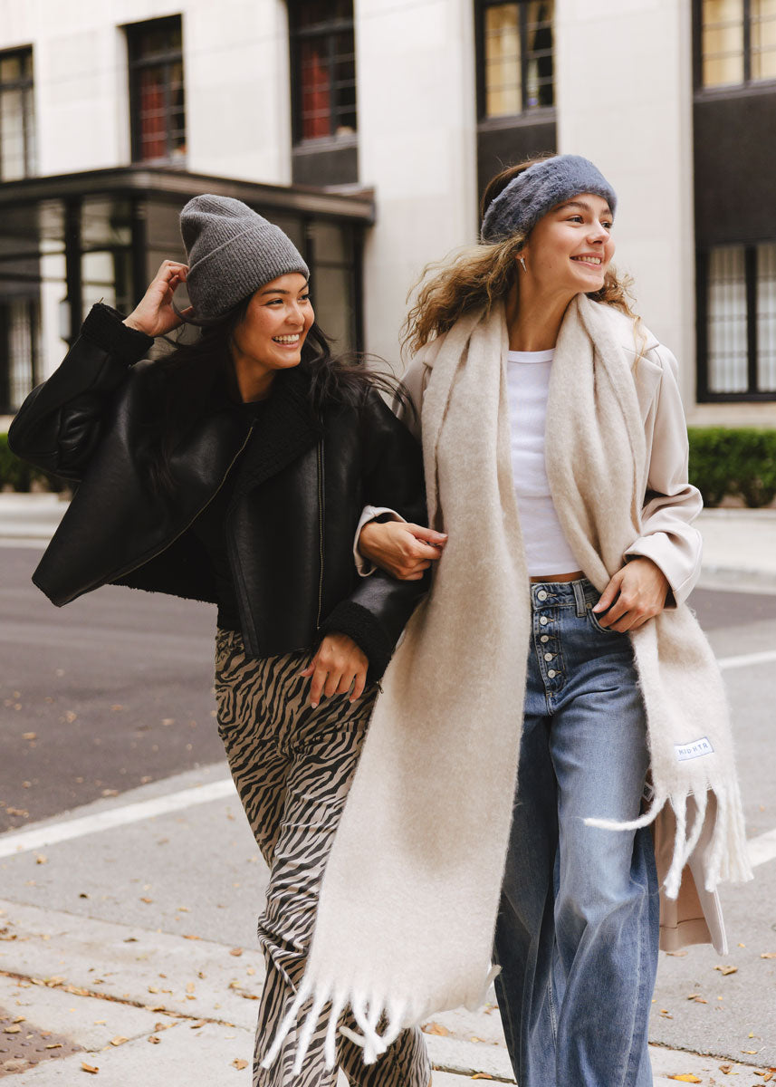 Mad Hatter Oversized Contrast Blanket Scarf - Feather & Ivory