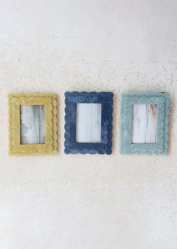 Layered Scallop Edge Picture Frame