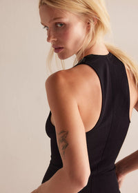 Sleek Plunge Cami - Black