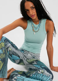 So Soft Seamless Modal Tank - Cameo Green