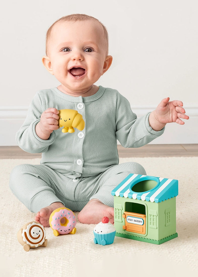 Itzy Play Bakery™ Set
