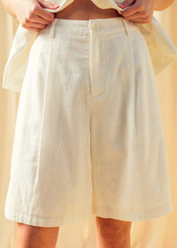 Magnolia Linen Bermuda Shorts - White