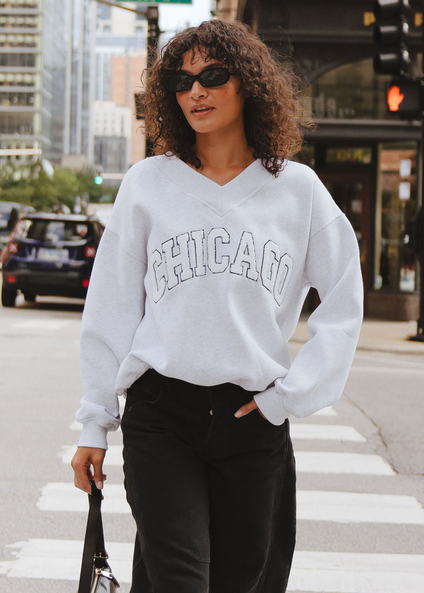 Chicago Boucle V-Neck Sweatshirt - Heather Grey