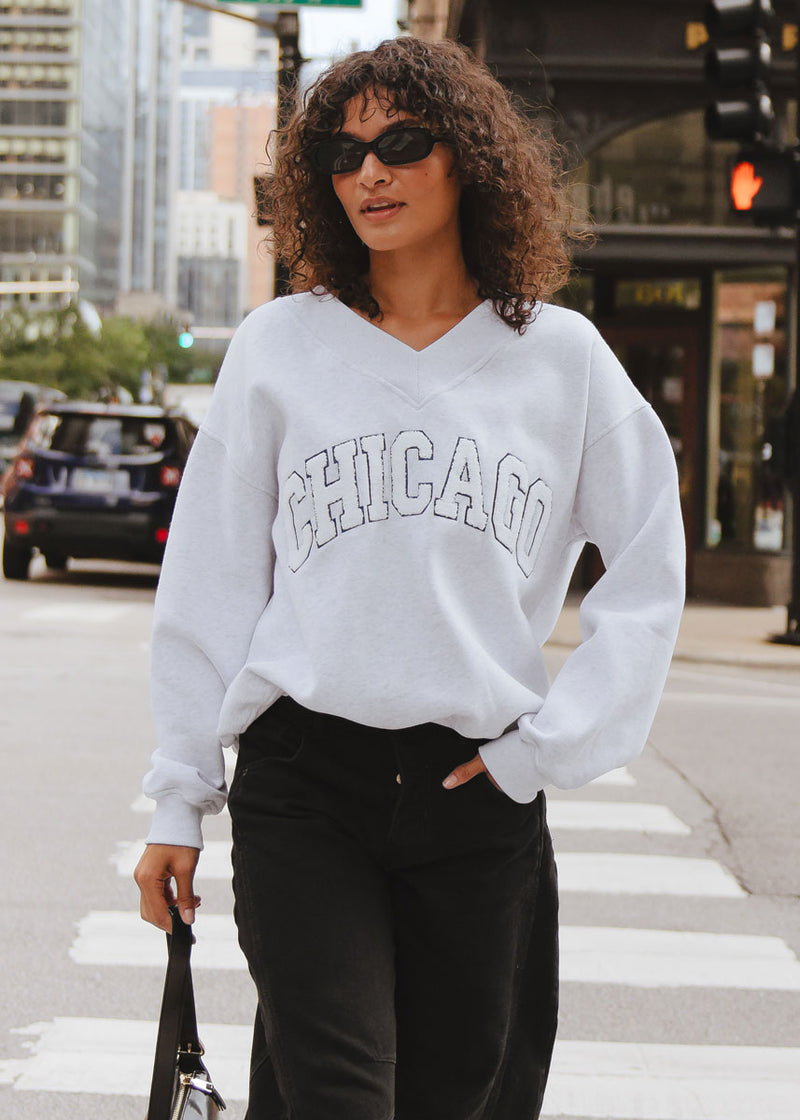 Chicago Boucle V-Neck Sweatshirt - Heather Grey