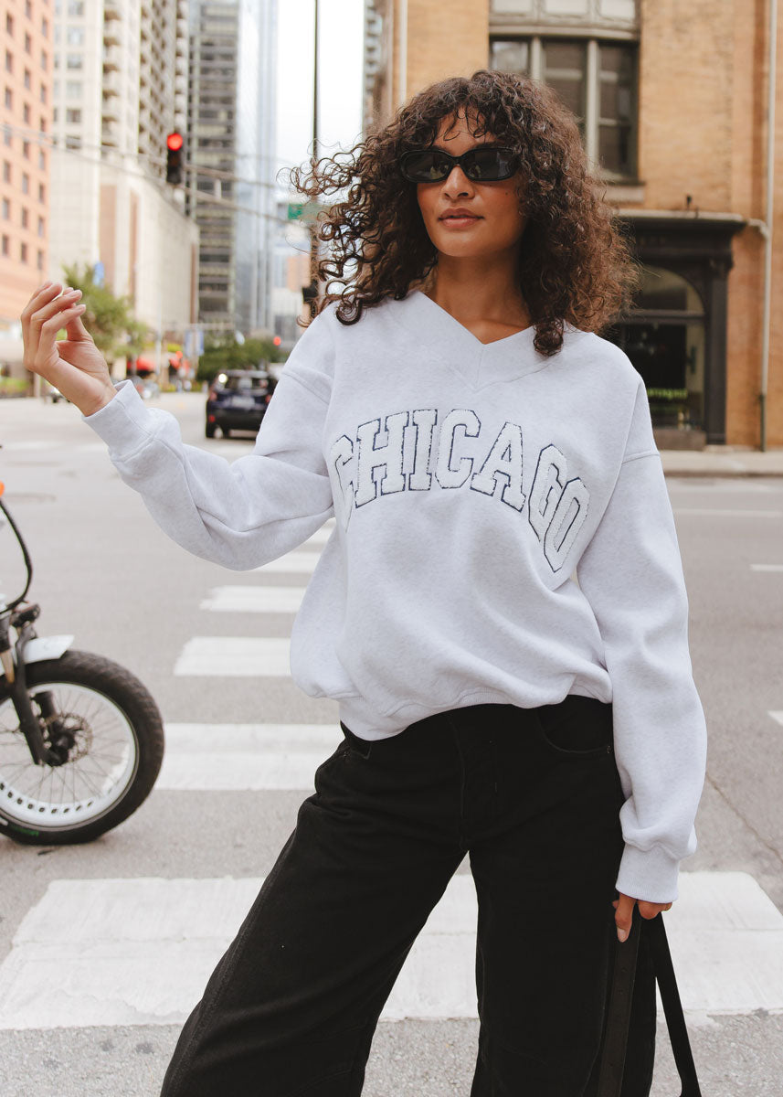 Chicago Boucle V-Neck Sweatshirt - Heather Grey