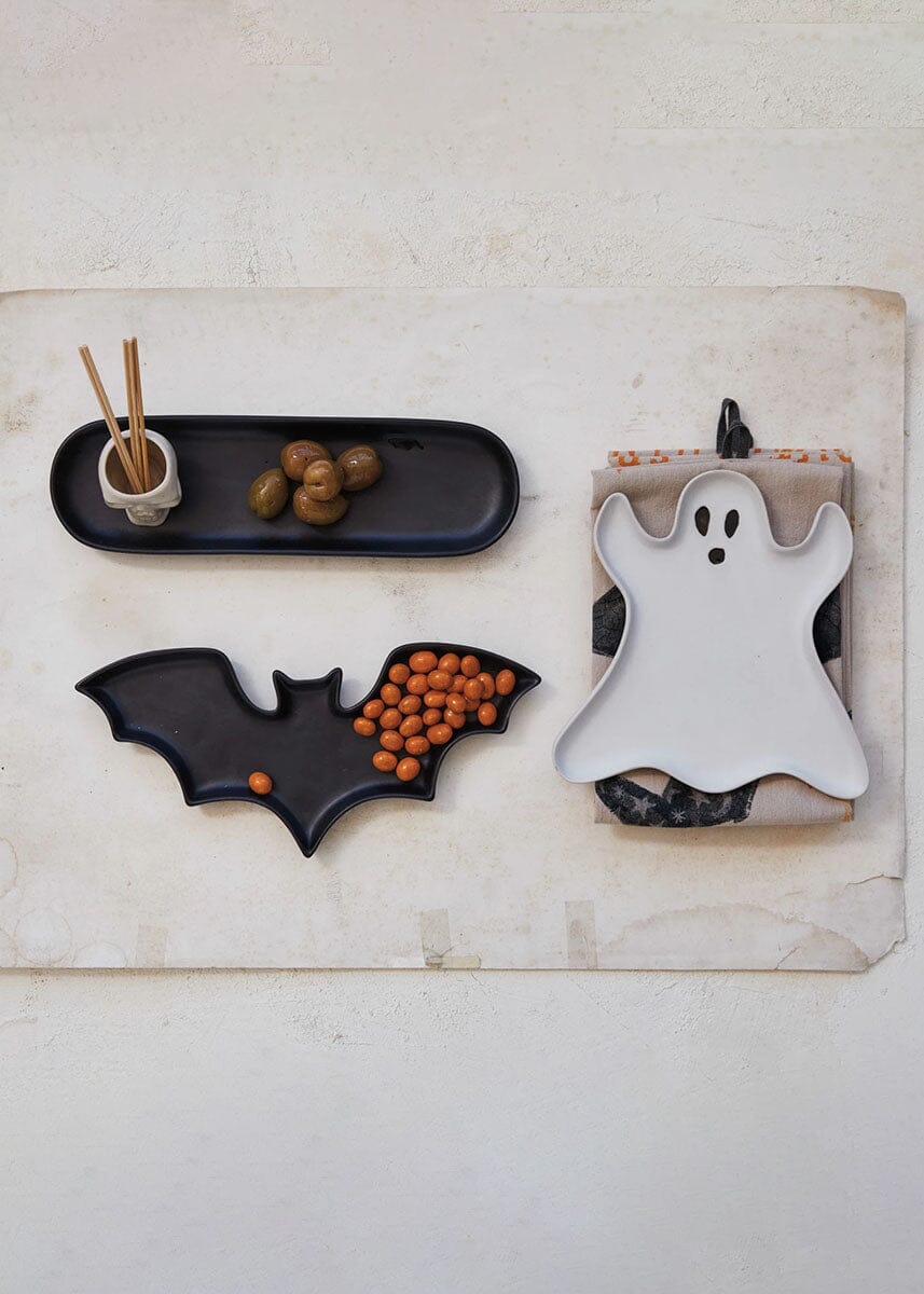 Ghost Shaped Plate