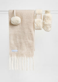 Mad Hatter Oversized Contrast Blanket Scarf - Feather & Ivory