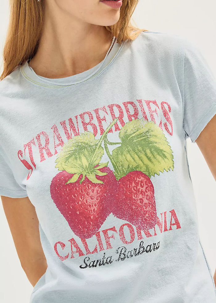 Nova Graphic Tee - Strawberry Combo